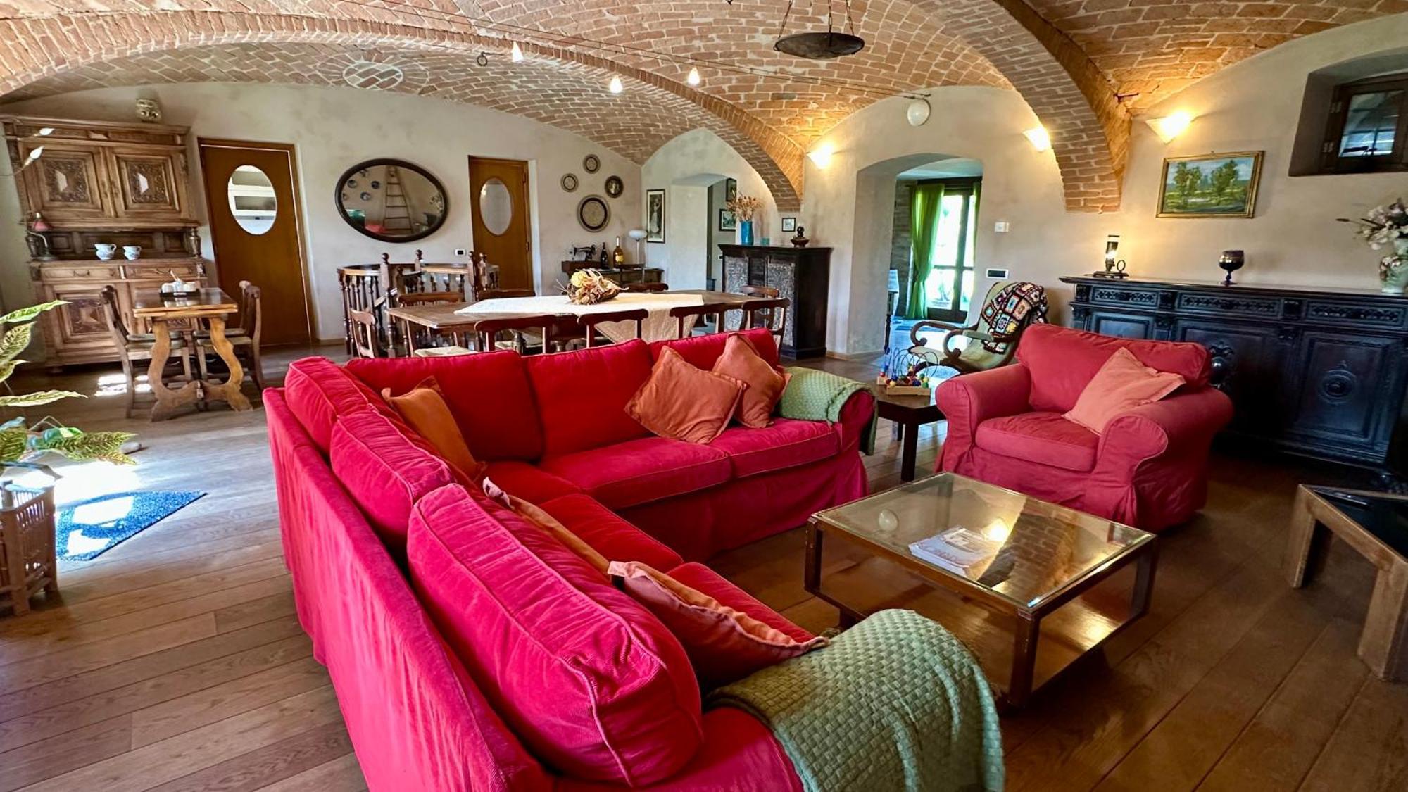 Locanda Del Molino Vecchio Magliano Alfieri Bagian luar foto