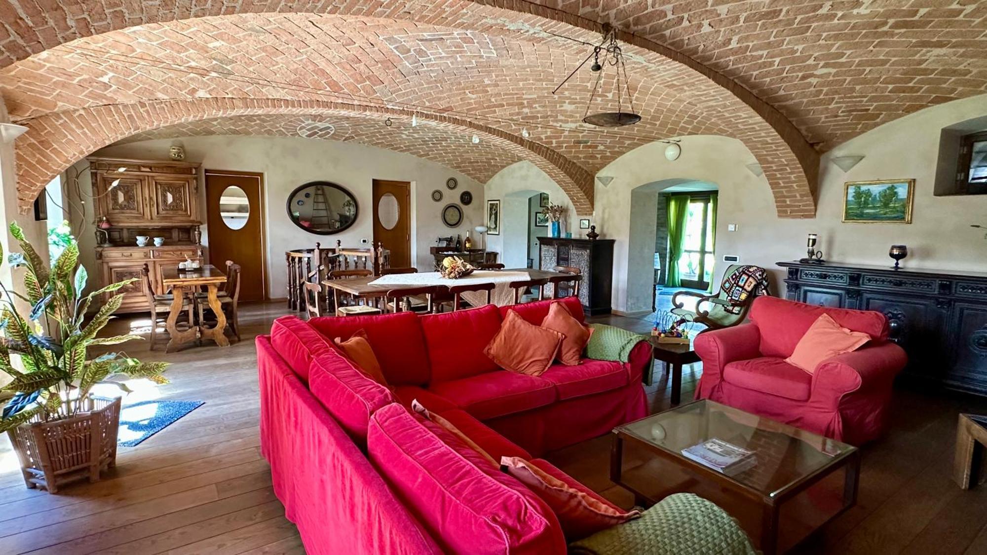 Locanda Del Molino Vecchio Magliano Alfieri Bagian luar foto