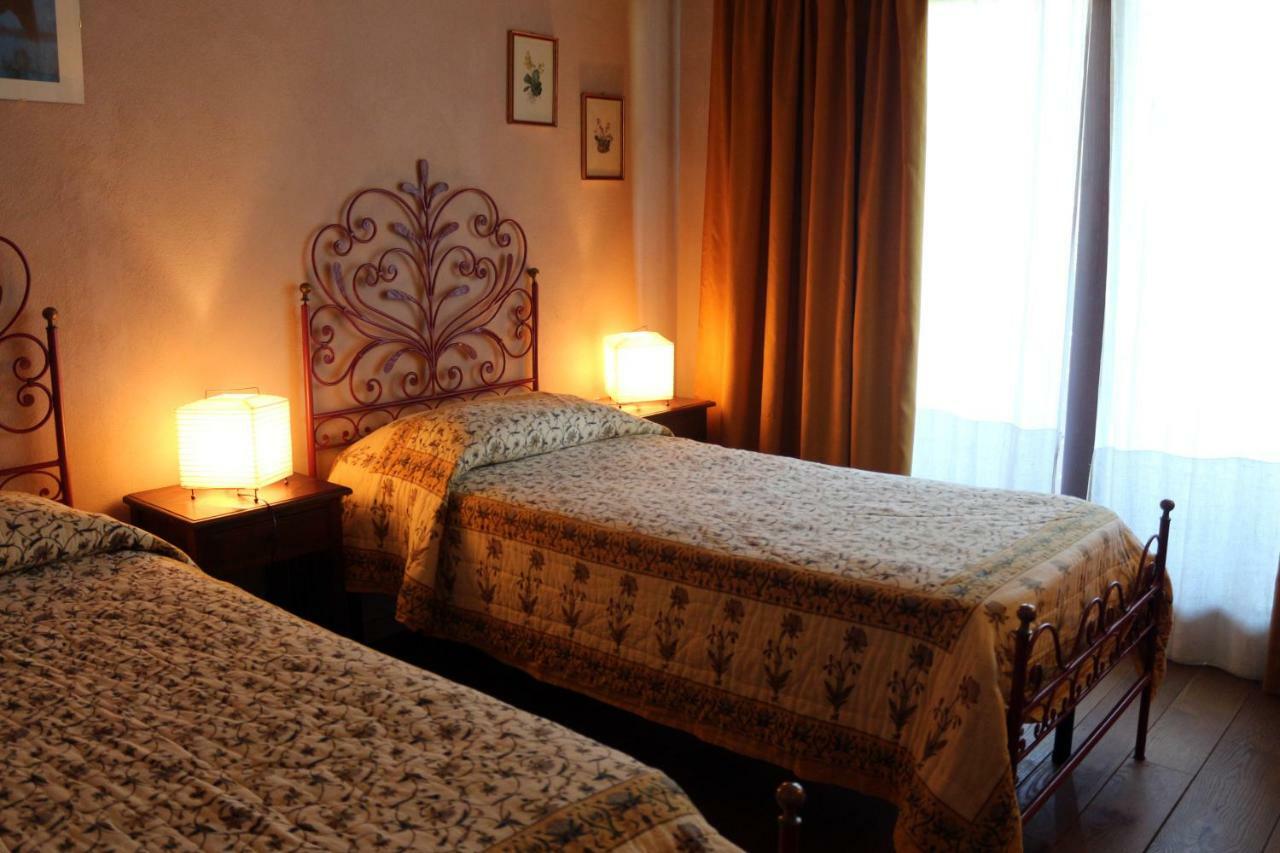 Locanda Del Molino Vecchio Magliano Alfieri Bagian luar foto